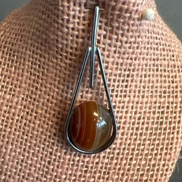 Banded Agate Teardrop Pendant – Brown & Cream Striped Gemstone - Picture 1 of 3